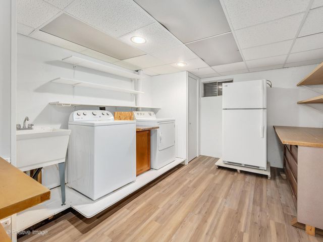 285 E 1st Street, Elmhurst, IL 60126