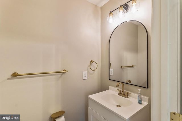 125 AUTUMN WIND WAY, Rockville, MD 20850