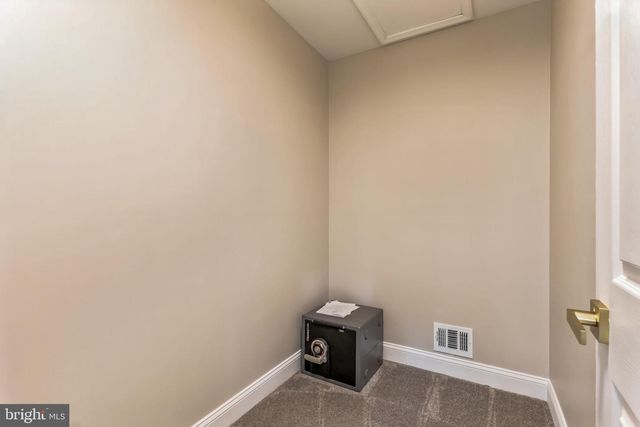 125 AUTUMN WIND WAY, Rockville, MD 20850
