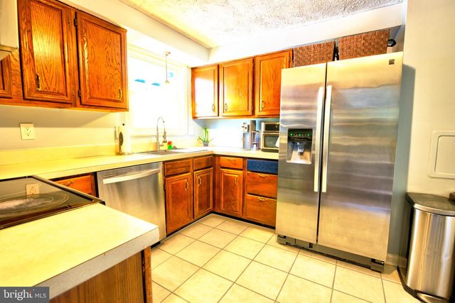 2903 W ALMONDBURY DR, Pasadena, MD 21122