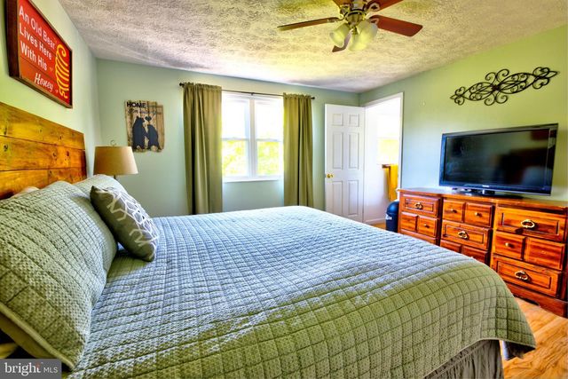 2903 W ALMONDBURY DR, Pasadena, MD 21122