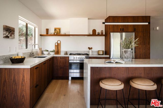 4020 Division Street, Los Angeles, CA 90065
