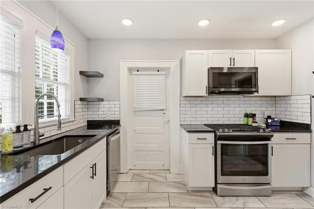 210 Edgedale Drive, High Point, NC 27262