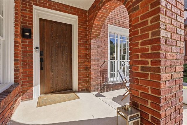 210 Edgedale Drive, High Point, NC 27262