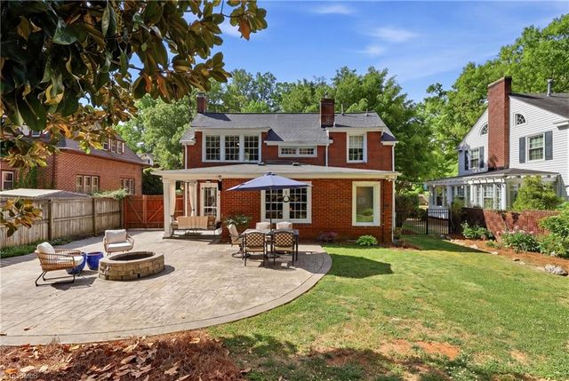 210 Edgedale Drive, High Point, NC 27262