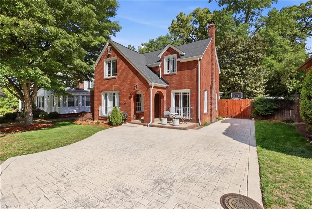 210 Edgedale Drive, High Point, NC 27262