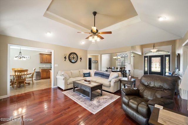1465 Grouse Ct, Shelbyville, KY 40065
