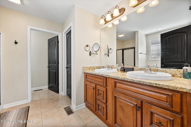1465 Grouse Ct, Shelbyville, KY 40065