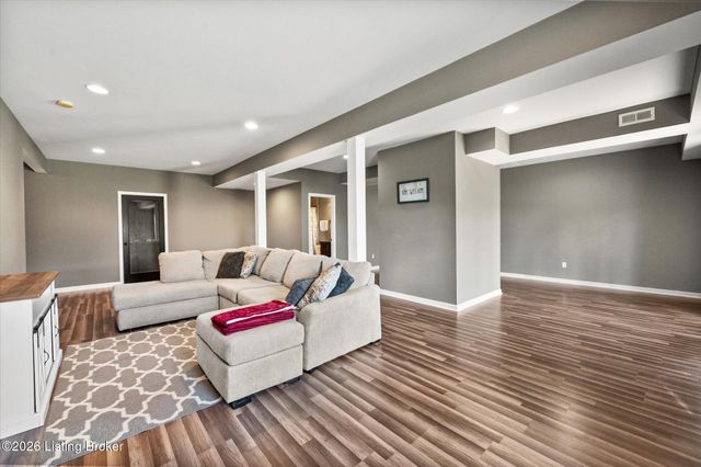 1465 Grouse Ct, Shelbyville, KY 40065