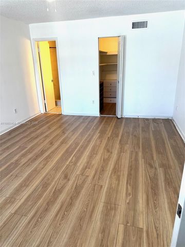 6713 SW 112th Ct, Miami, FL 33173