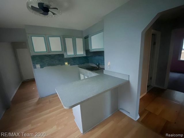 25270 Ford Street, Roseville, MI 48066