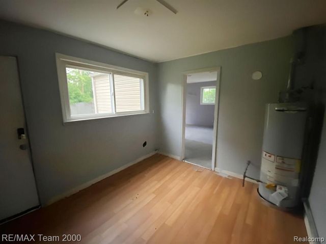 25270 Ford Street, Roseville, MI 48066
