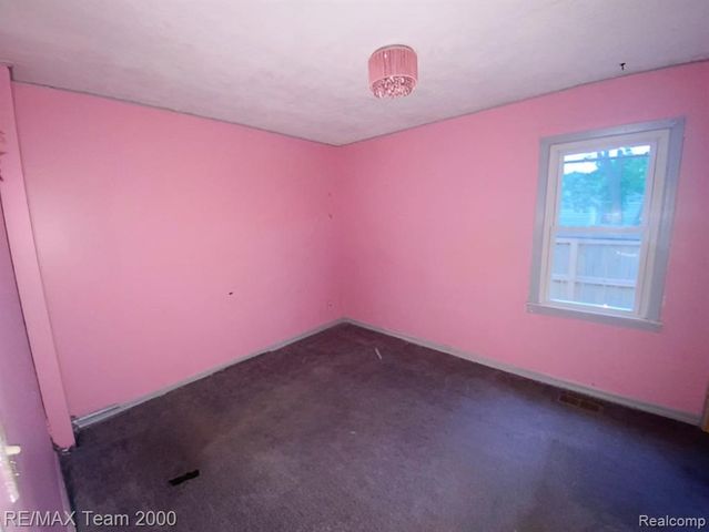 25270 Ford Street, Roseville, MI 48066