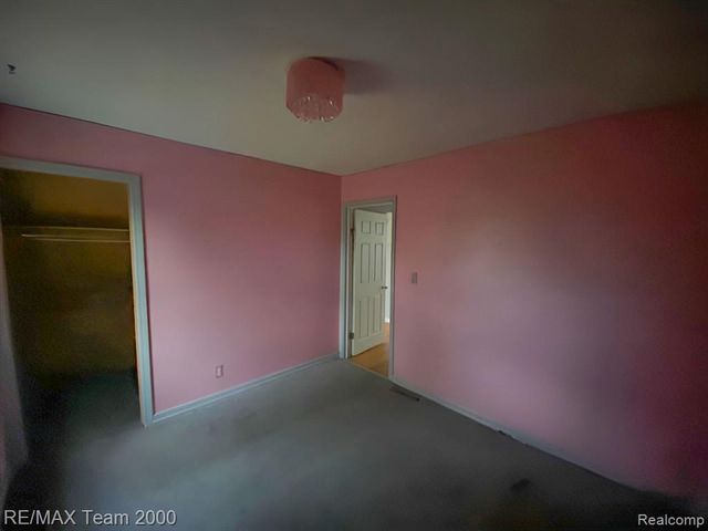 25270 Ford Street, Roseville, MI 48066