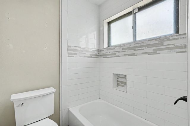 11607 Sagehurst Lane, Houston, TX 77089