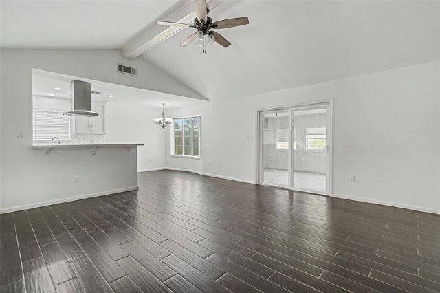 11607 Sagehurst Lane, Houston, TX 77089