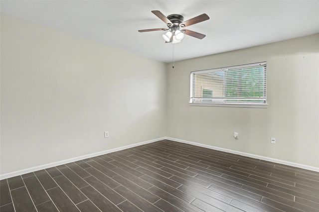 11607 Sagehurst Lane, Houston, TX 77089