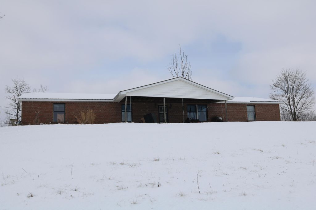 1333 Lower Jackstown Road, Carlisle, KY 40311