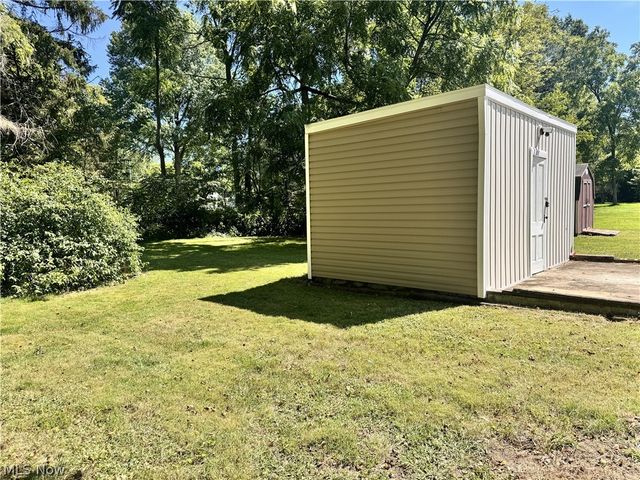 301 Bell Street, Barberton, OH 44203