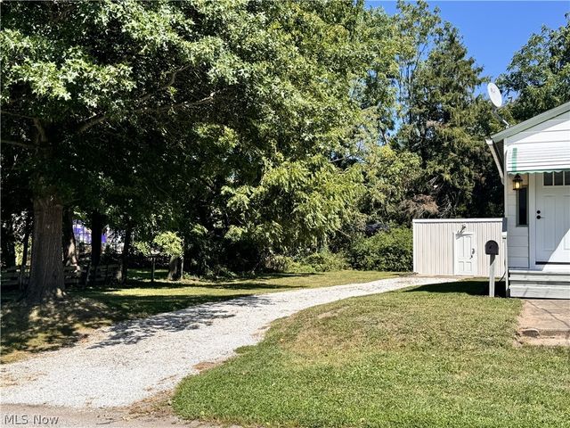 301 Bell Street, Barberton, OH 44203