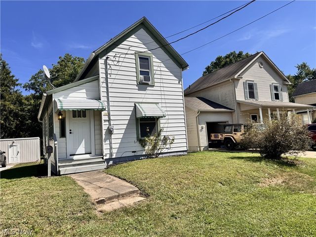 301 Bell Street, Barberton, OH 44203