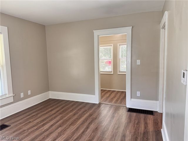 301 Bell Street, Barberton, OH 44203