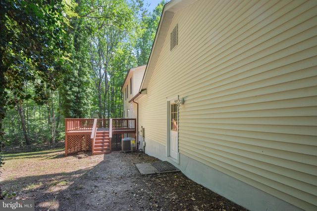 12219 WARD RD, King George, VA 22485
