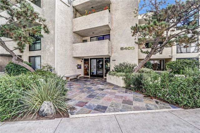 8400 De Longpre 212, West Hollywood, CA 90069