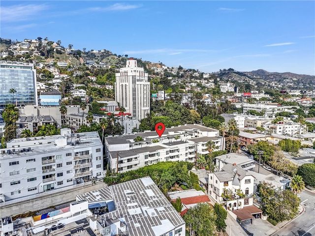 8400 De Longpre 212, West Hollywood, CA 90069