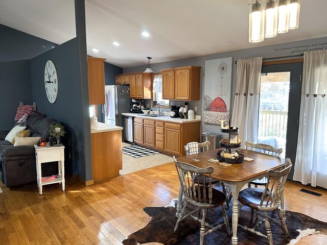 1354 County Road 1180, West Plains, MO 65775