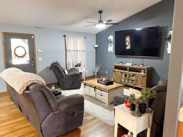 1354 County Road 1180, West Plains, MO 65775