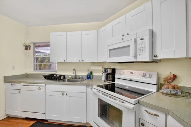 4 N Greenway Vlg Village N 206, Royal Palm Beach, FL 33411