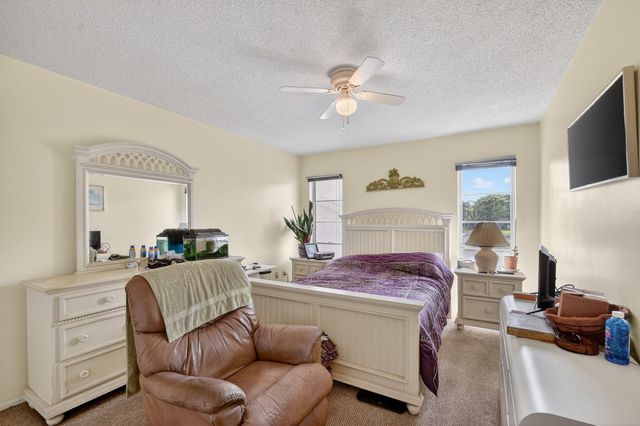 4 N Greenway Vlg Village N 206, Royal Palm Beach, FL 33411