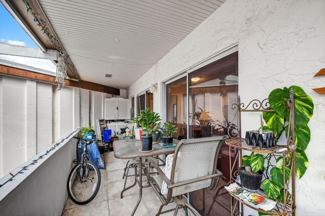 4 N Greenway Vlg Village N 206, Royal Palm Beach, FL 33411