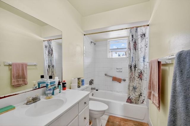 4 N Greenway Vlg Village N 206, Royal Palm Beach, FL 33411