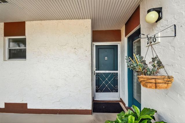 4 N Greenway Vlg Village N 206, Royal Palm Beach, FL 33411