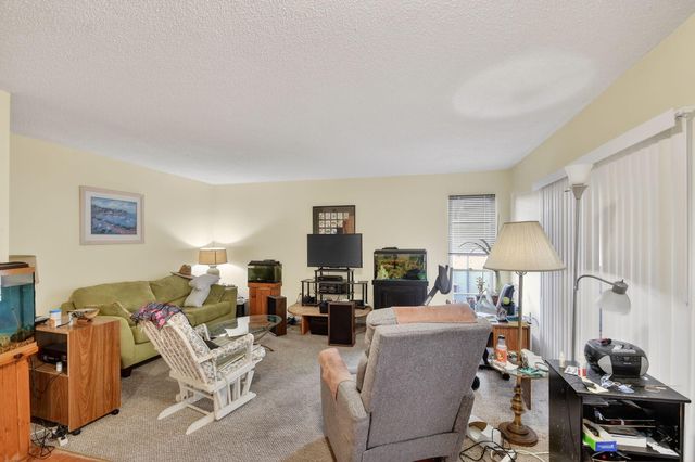 4 N Greenway Vlg Village N 206, Royal Palm Beach, FL 33411