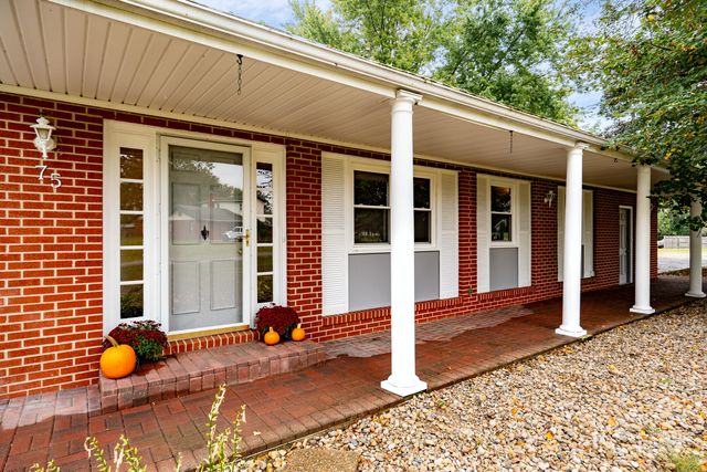 75 Country Manor Drive 75 Country Manor Drive, Washington Court House, OH 43160