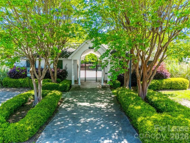 14139 Tranters Creek Lane, Charlotte, NC 28273