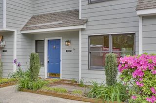 7842 Sunset DR # 10B, Hayes, VA 23072