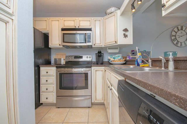 8730 Thomas Drive UNIT 308, Panama City Beach, FL 32408