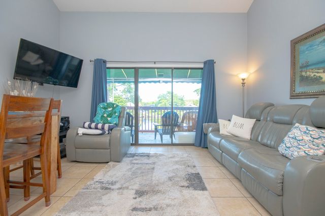 8730 Thomas Drive UNIT 308, Panama City Beach, FL 32408