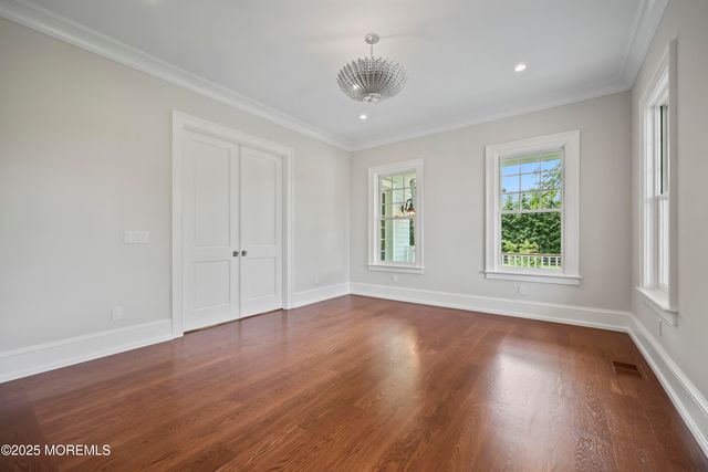 4 Club Way, Rumson, NJ 07760