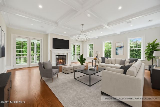 4 Club Way, Rumson, NJ 07760