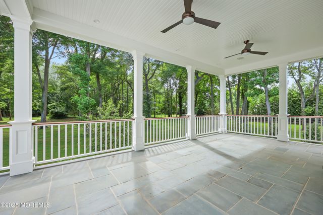 4 Club Way, Rumson, NJ 07760