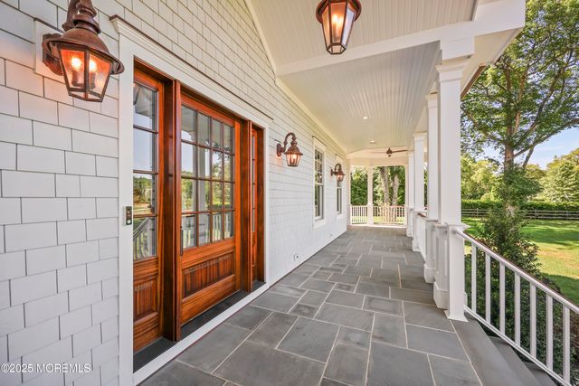 4 Club Way, Rumson, NJ 07760