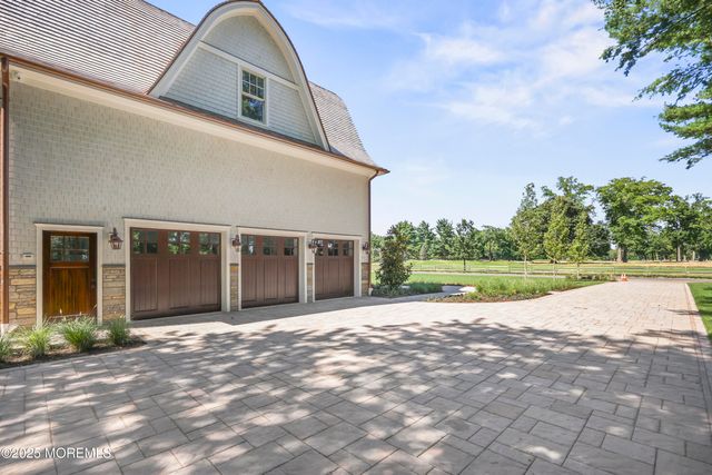 4 Club Way, Rumson, NJ 07760