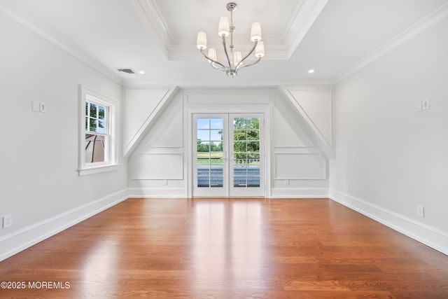 4 Club Way, Rumson, NJ 07760