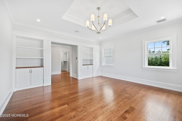 4 Club Way, Rumson, NJ 07760