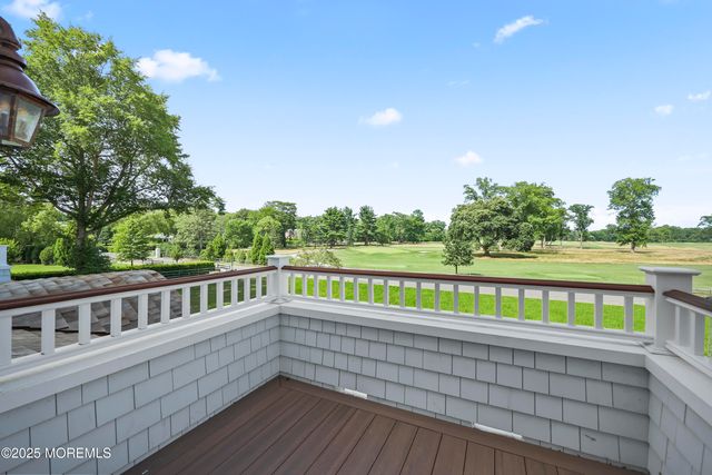 4 Club Way, Rumson, NJ 07760